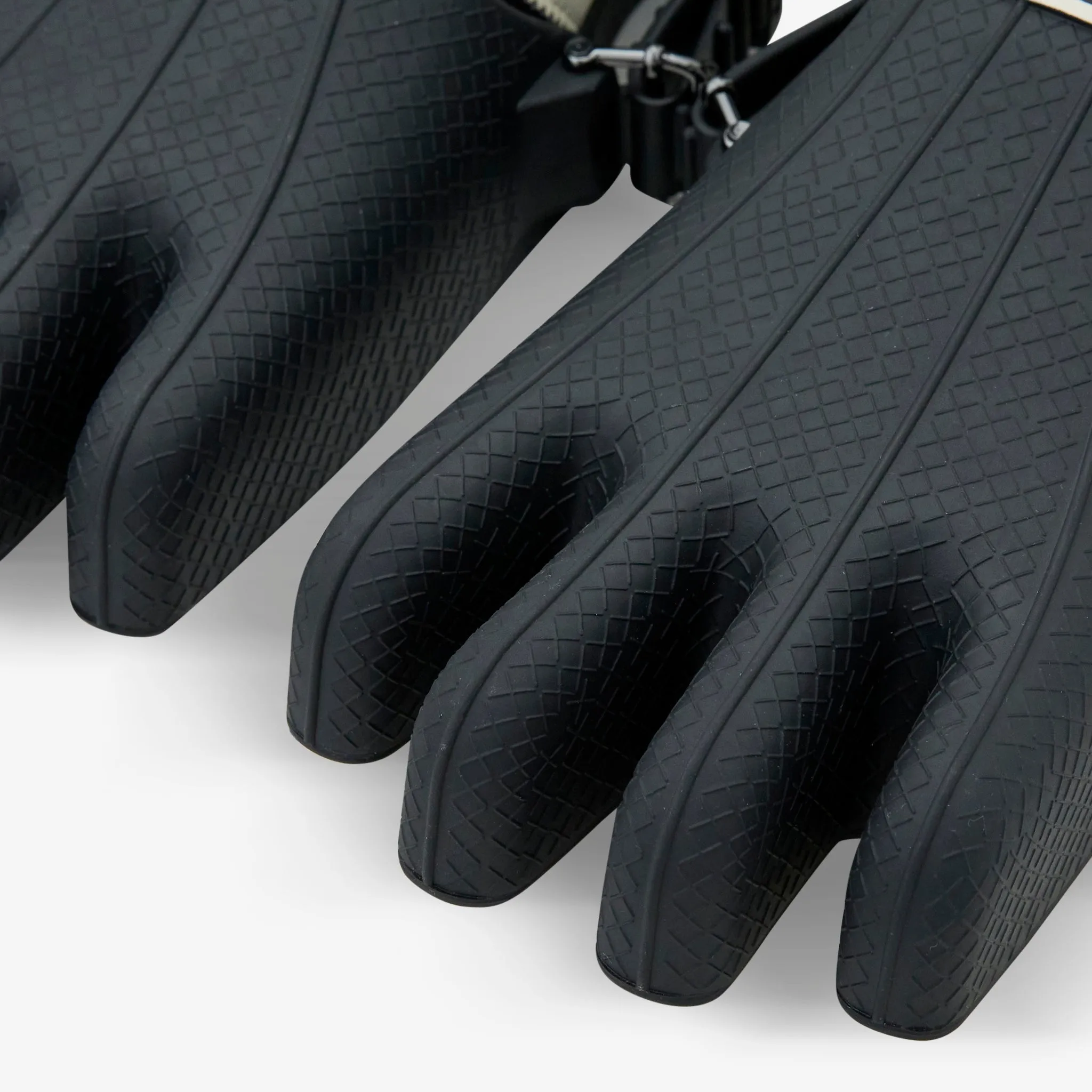 Avavav x Women's Superfinger Superstar Core Black | Cream White | Core Black