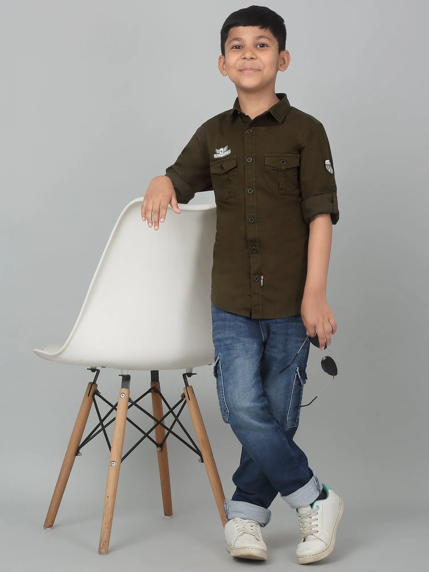 Cantabil Boy's Olive Green Solid Full Sleeves Shirt